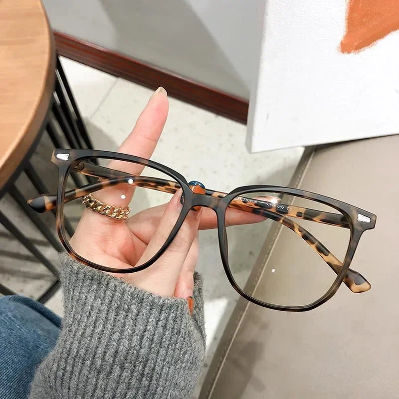 Finished Ladies Myopia Glasses Retro Anti Blue Light Eyeglasses Optical Prescription