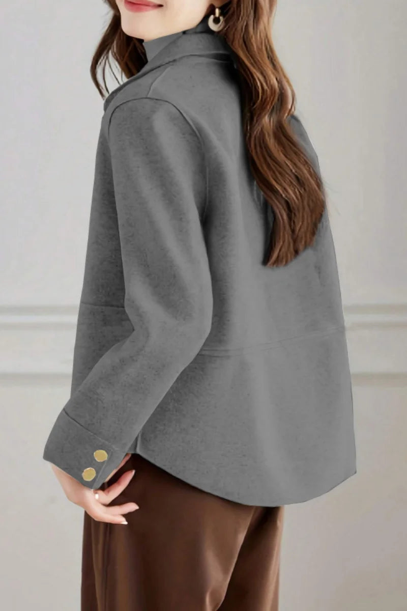 Fashionable minimalist coat for women