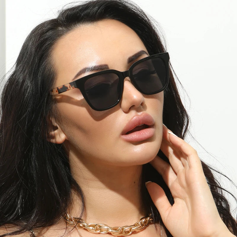 Lentes a la moda de mujer