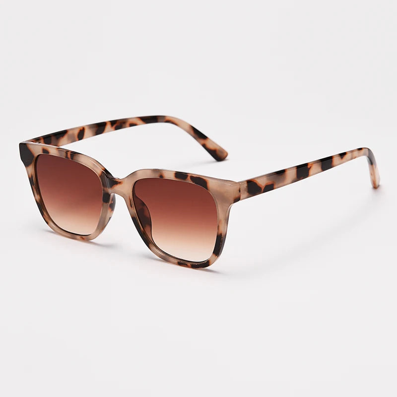 Lentes a la moda de mujer