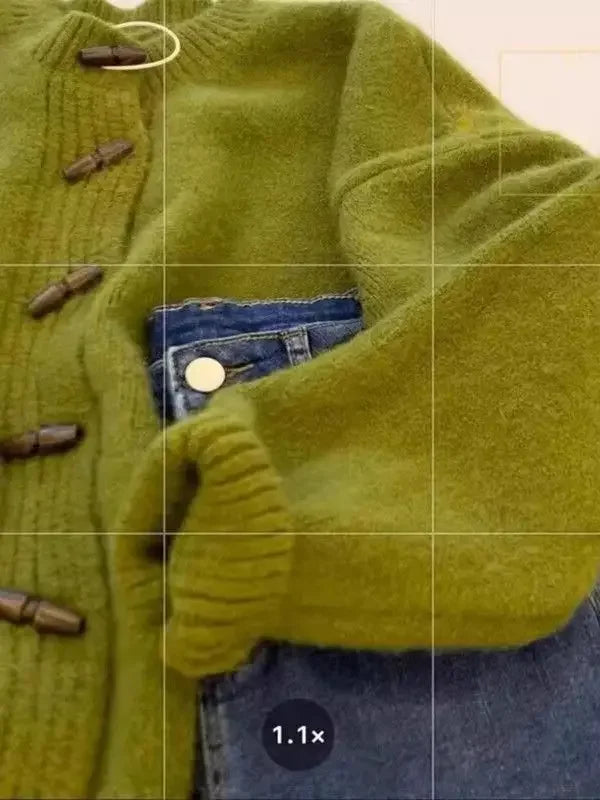 Thickened Bear Fur Knitted Open Cardigan Women's. Cardigan con Botones de Madera – Estilo Clásico & Cozy