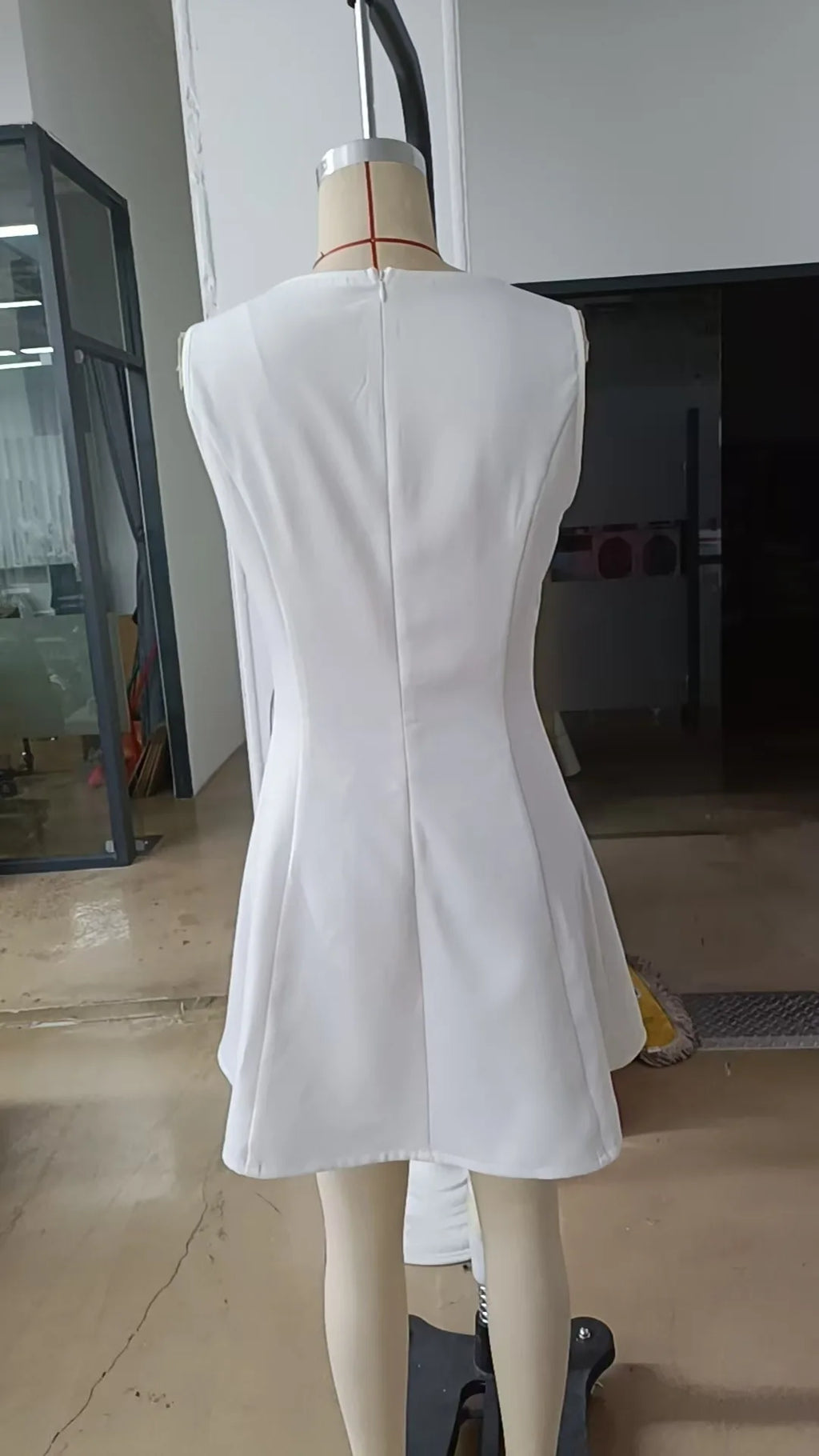 Mini Dress for Woman ,Vestido con elegancia clásica en colores neutros