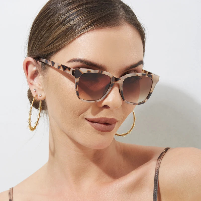 Lentes a la moda de mujer