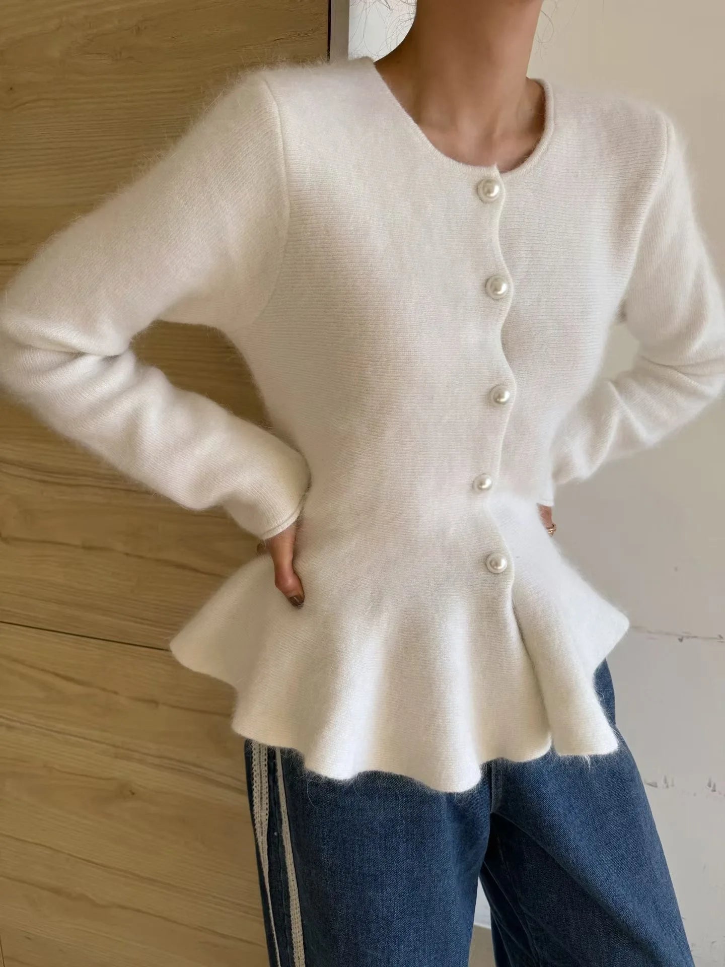 Design Sensation Pearl Single Button Knitted Open Cardigan Women's .Cardigan elegante con botones