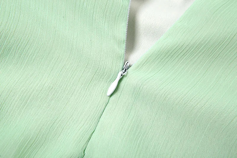 Vestido de verano que resalta feminismo y dulzura