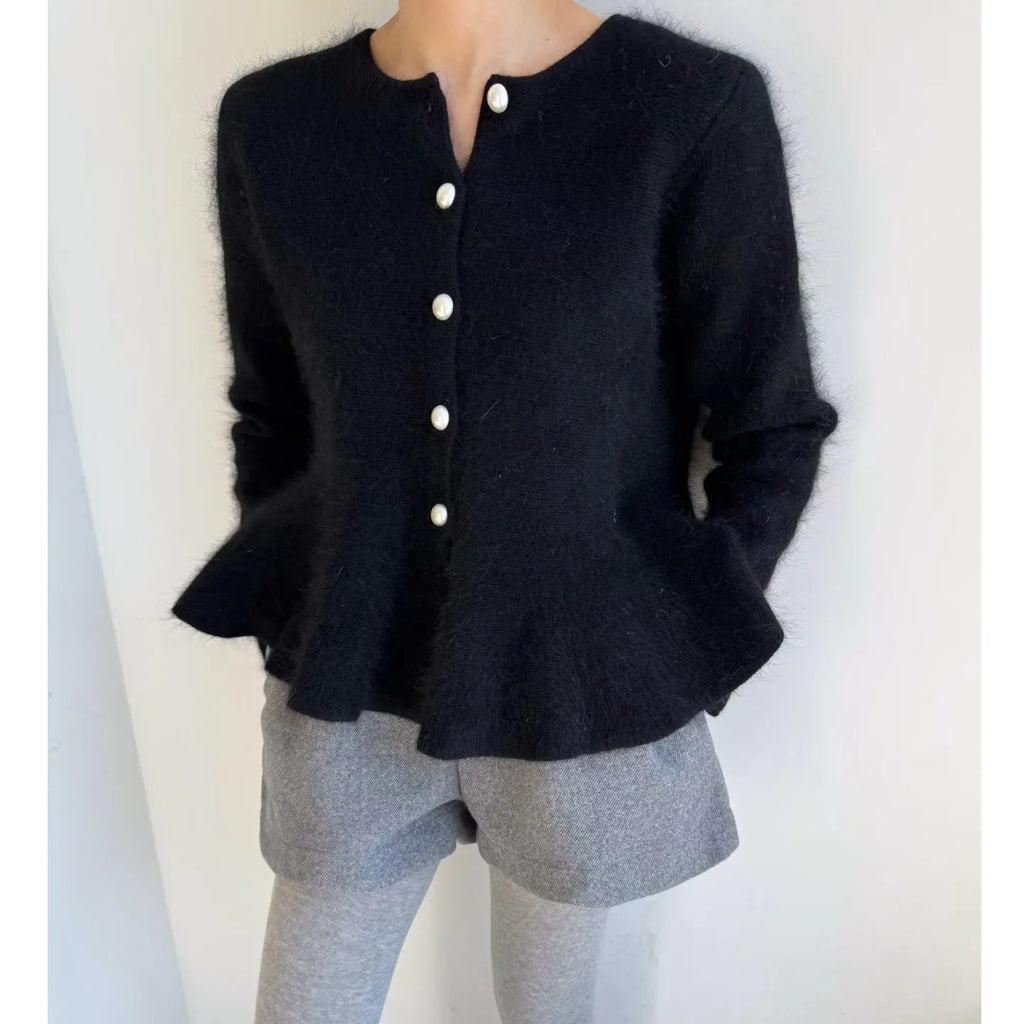 Women's Simple Elegance Cardigan.Cardigan elegante con botones