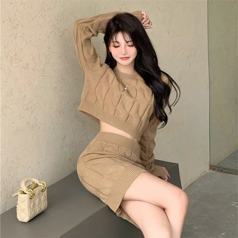 Women Two Piece Skirt Sets .Conjunto de punto de saya y suéter elegantes