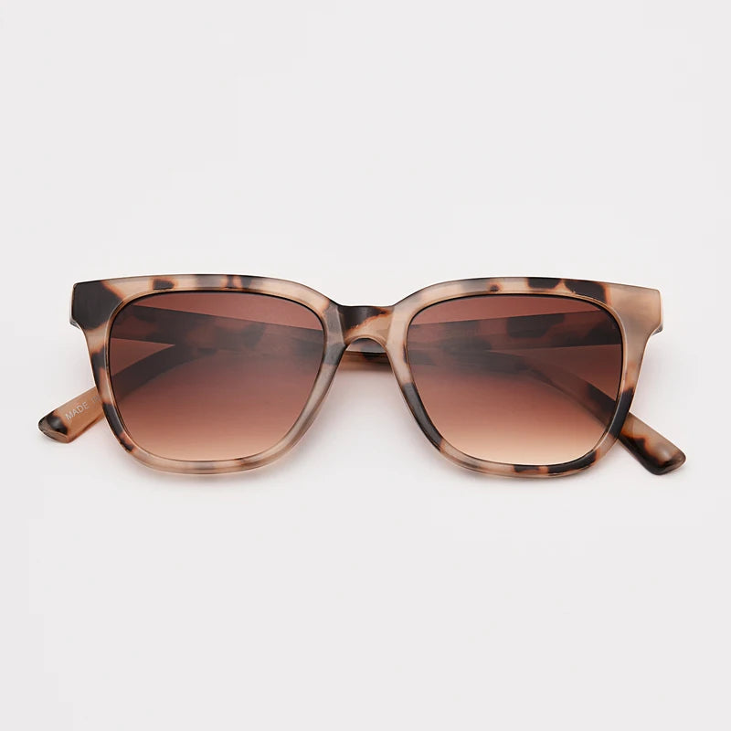Lentes a la moda de mujer