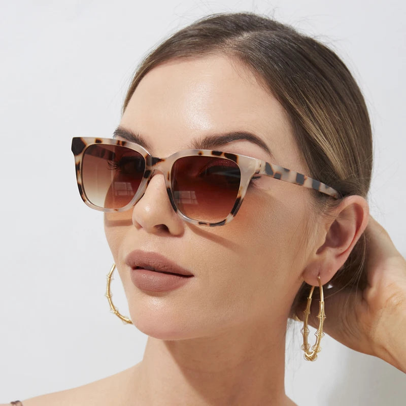 Lentes a la moda de mujer